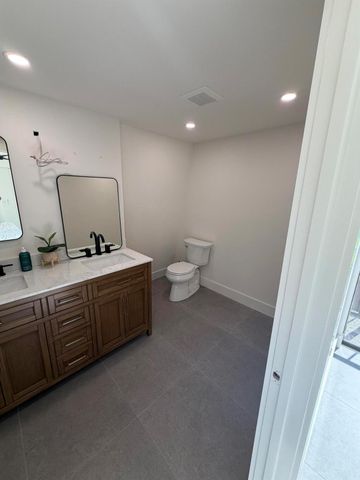 1210 12th Ct Court, Palm Beach Gardens, FL 33410