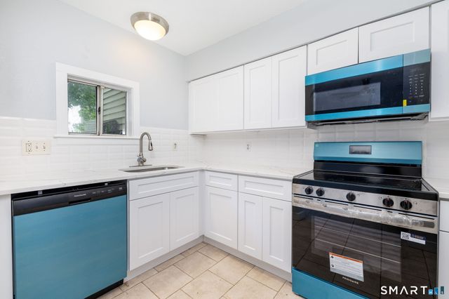 37 Enfield Street, Hartford, CT 06112