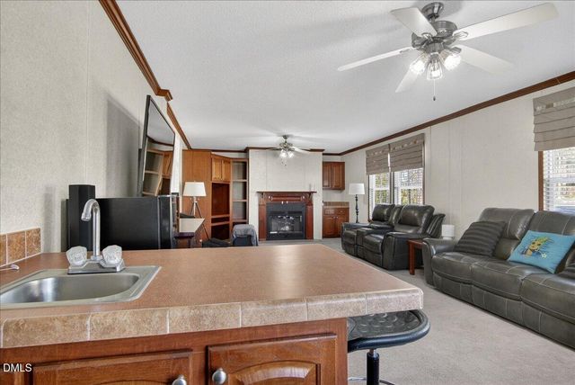 98 W Beverly Lane, Henderson, NC 27537