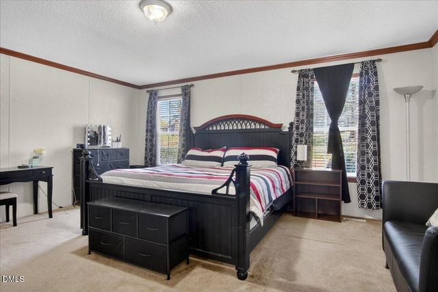 98 W Beverly Lane, Henderson, NC 27537