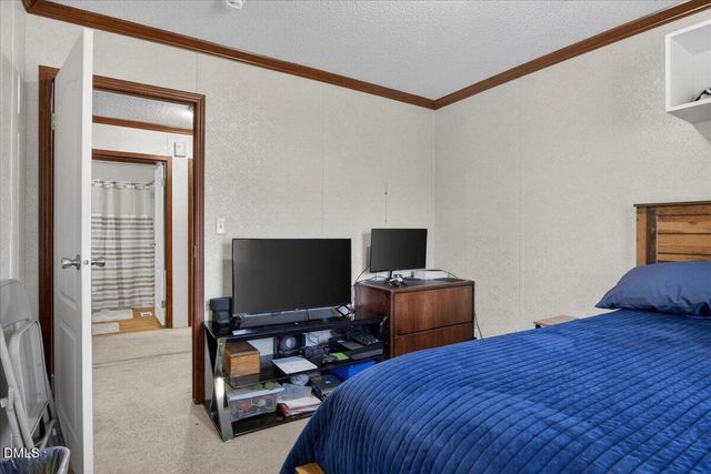 98 W Beverly Lane, Henderson, NC 27537