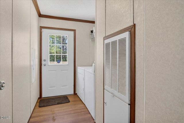 98 W Beverly Lane, Henderson, NC 27537