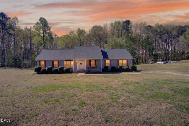 98 W Beverly Lane, Henderson, NC 27537