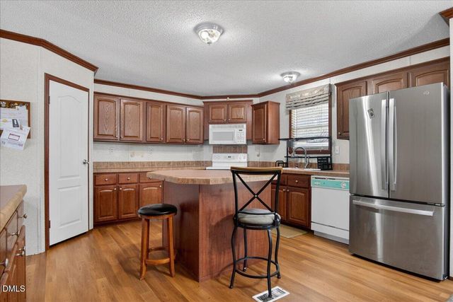 98 W Beverly Lane, Henderson, NC 27537