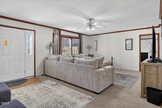 98 W Beverly Lane, Henderson, NC 27537