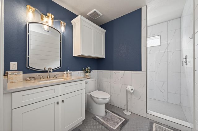 5226 Bayside Drive, Baytown, TX 77523
