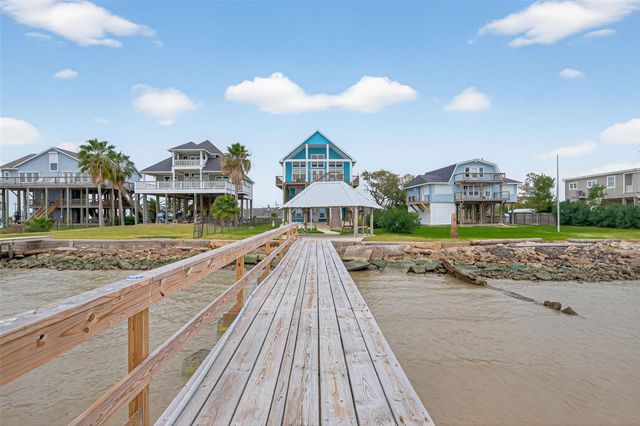 5226 Bayside Drive, Baytown, TX 77523