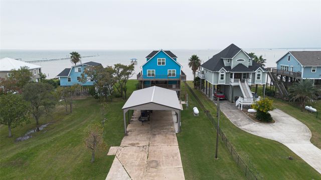 5226 Bayside Drive, Baytown, TX 77523