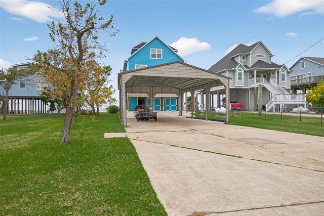 5226 Bayside Drive, Baytown, TX 77523