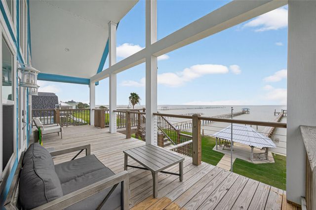 5226 Bayside Drive, Baytown, TX 77523