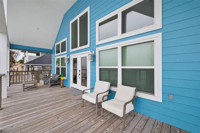 5226 Bayside Drive, Baytown, TX 77523