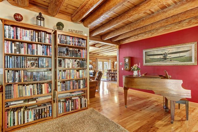 15335 Lake Arthur Rd, Auburn, CA 95602