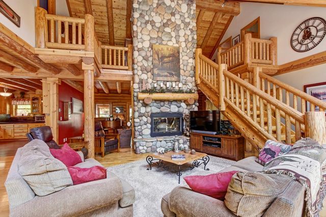 15335 Lake Arthur Rd, Auburn, CA 95602