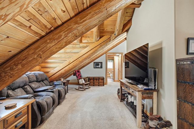 15335 Lake Arthur Rd, Auburn, CA 95602