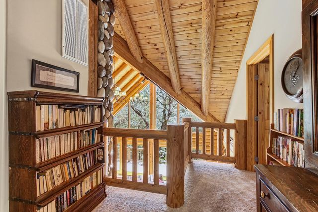 15335 Lake Arthur Rd, Auburn, CA 95602
