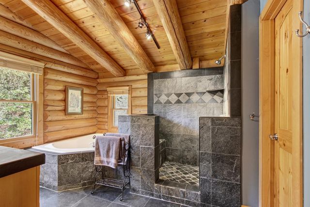 15335 Lake Arthur Rd, Auburn, CA 95602