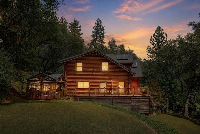 15335 Lake Arthur Rd, Auburn, CA 95602