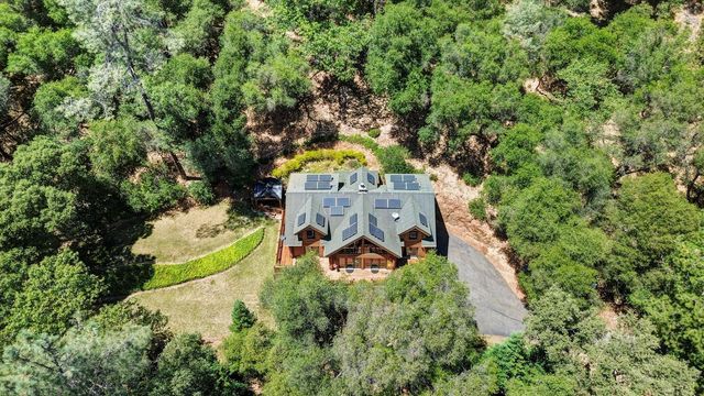 15335 Lake Arthur Rd, Auburn, CA 95602