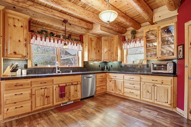 15335 Lake Arthur Rd, Auburn, CA 95602