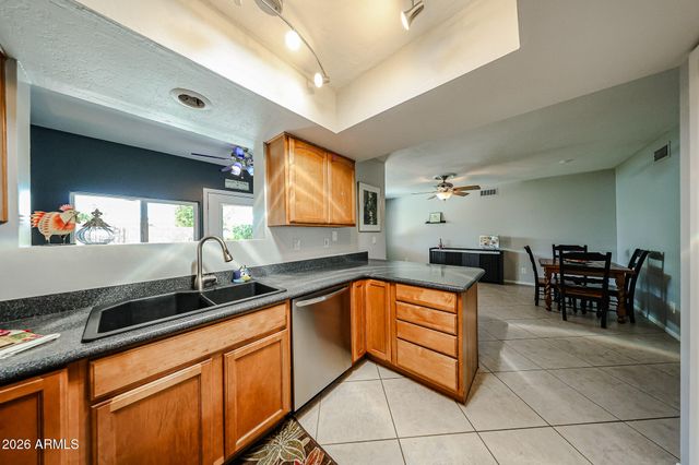 3623 E Charter Oak Road, Phoenix, AZ 85032