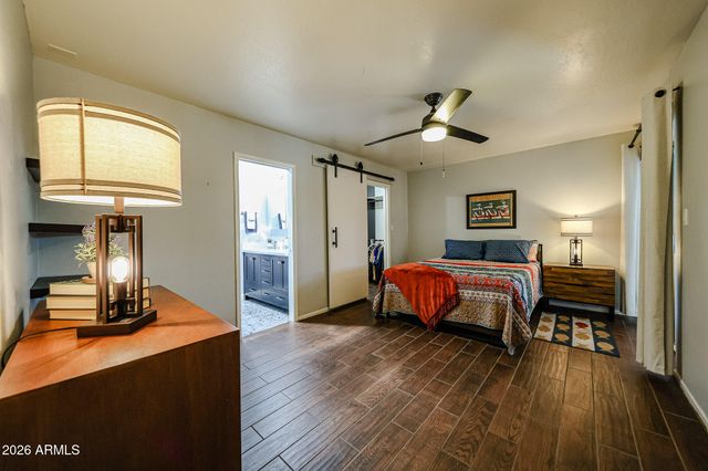 3623 E Charter Oak Road, Phoenix, AZ 85032