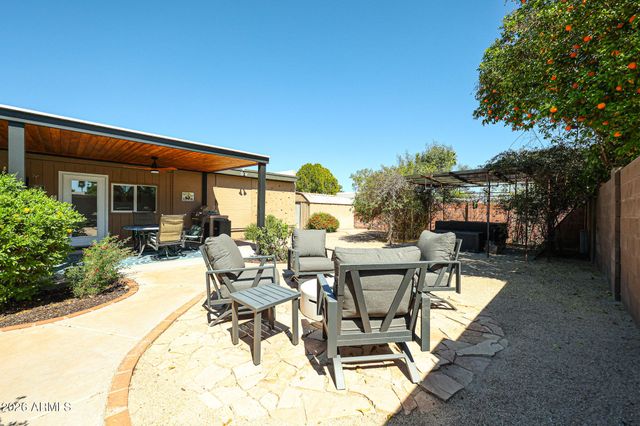 3623 E Charter Oak Road, Phoenix, AZ 85032