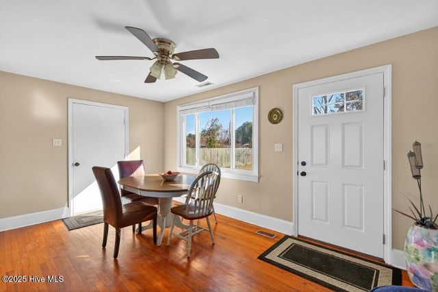 304 Madam Moores Lane, New Bern, NC 28562