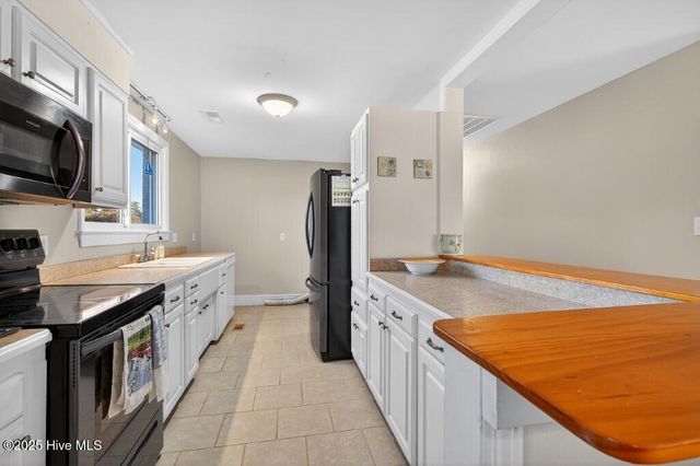 304 Madam Moores Lane, New Bern, NC 28562