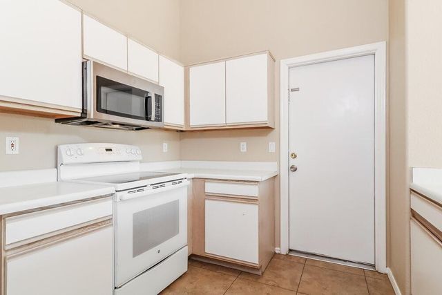 9015 W Roanoke Avenue, Phoenix, AZ 85037