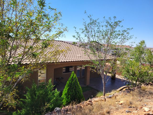 3224 W 2490 S, Hurricane, UT 84737