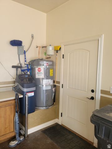 3224 W 2490 S, Hurricane, UT 84737