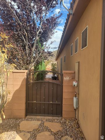 3224 W 2490 S, Hurricane, UT 84737