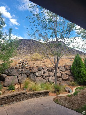 3224 W 2490 S, Hurricane, UT 84737