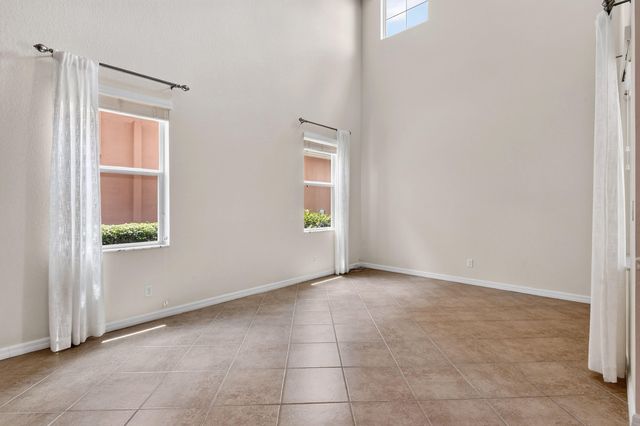 10519 Longleaf Lane, Wellington, FL 33414