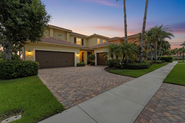 10519 Longleaf Lane, Wellington, FL 33414