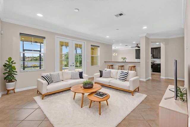 10519 Longleaf Lane, Wellington, FL 33414