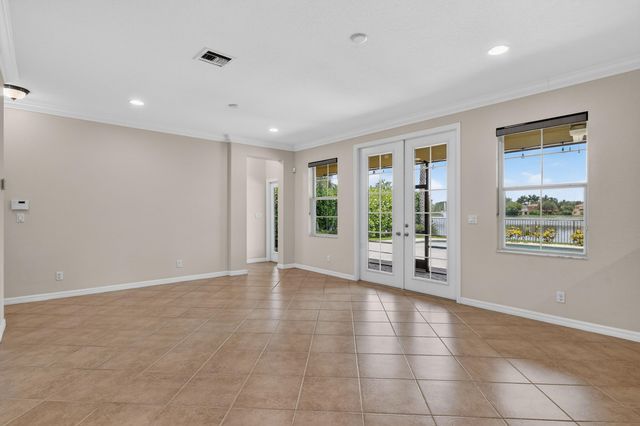 10519 Longleaf Lane, Wellington, FL 33414