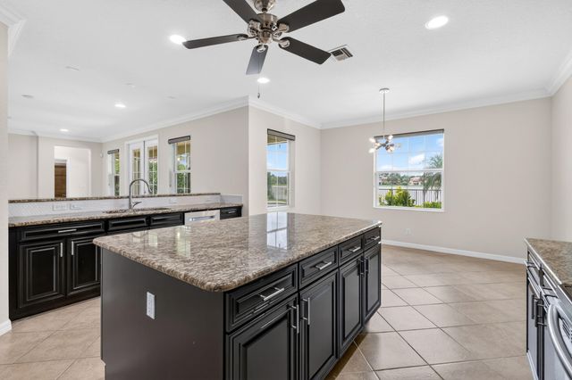 10519 Longleaf Lane, Wellington, FL 33414