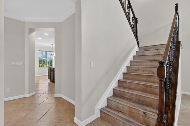 10519 Longleaf Lane, Wellington, FL 33414