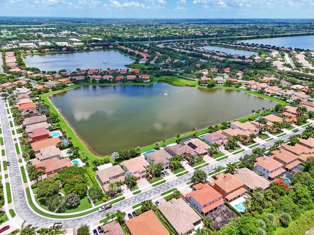 10519 Longleaf Lane, Wellington, FL 33414