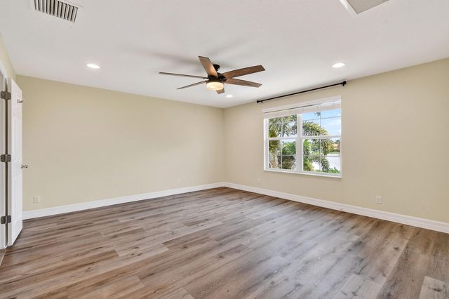 10519 Longleaf Lane, Wellington, FL 33414