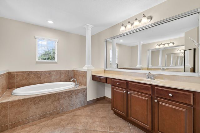 10519 Longleaf Lane, Wellington, FL 33414