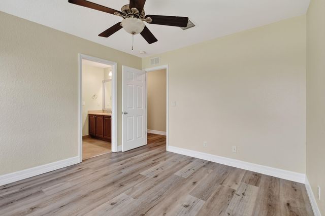 10519 Longleaf Lane, Wellington, FL 33414