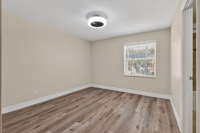 10519 Longleaf Lane, Wellington, FL 33414