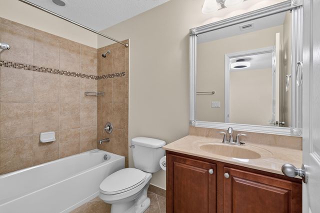 10519 Longleaf Lane, Wellington, FL 33414