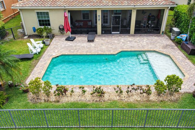 10519 Longleaf Lane, Wellington, FL 33414