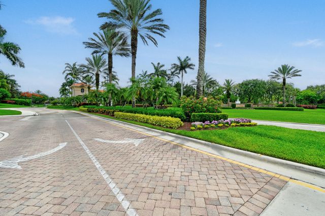10519 Longleaf Lane, Wellington, FL 33414