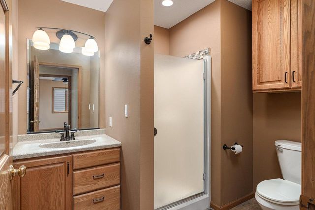 1067 Lauderdale N, Onalaska, WI 54650
