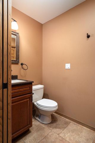 1067 Lauderdale N, Onalaska, WI 54650