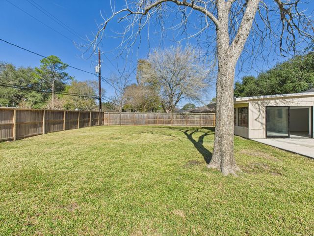 10818 Oasis Drive, Houston, TX 77096